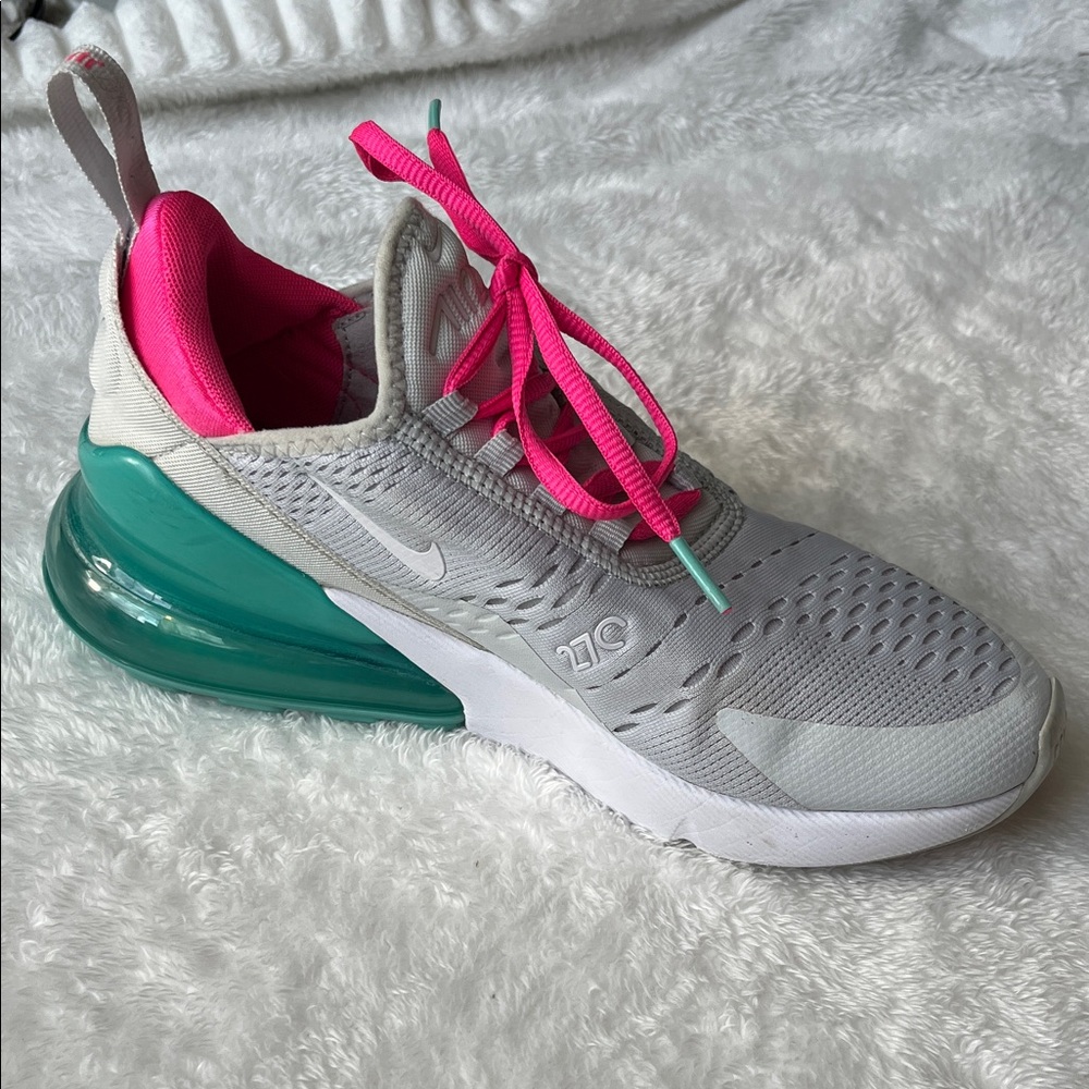 NIKE AIR MAX 270 Women’s South Beach Athletic Sneakers Size 7 - Picture 3 of 5